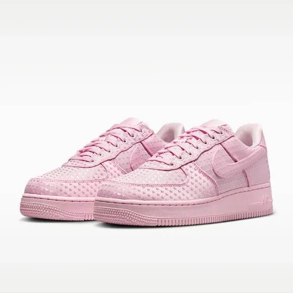 Women's Nike Air Force 1 Hearts Valentine's Day Custom Sneakers With Crystals - Picture 5 of 7